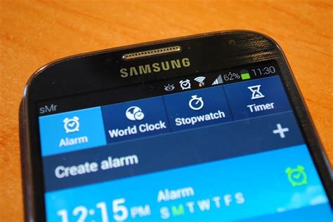 How To Control When The Alarm Icon Shows Up In The Status Bar On Your