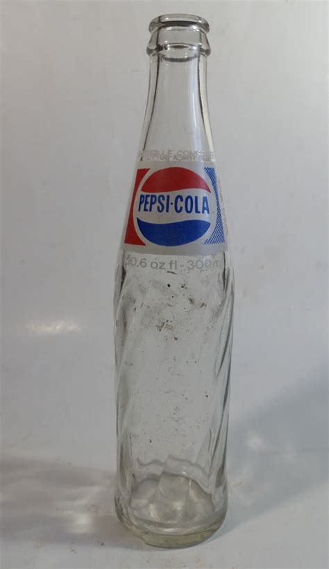 Vintage 1970s Glass Pepsi Bottle 106 Oz Fl 300ml English And French