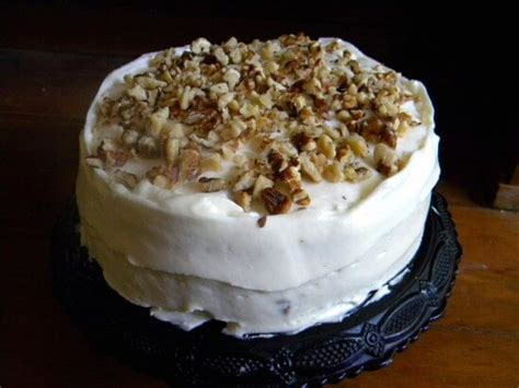 Optional garnish with sliced fresh bananas or banana chips and chopped walnuts for an. Banana Walnut Cake with Cream Cheese Frosting | Restless ...