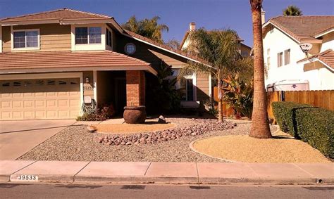 Here is how it went and front yard no grass question of the day: Full view of a xeriscaped front yard | Xeriscape Designs ...