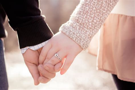 Couples In Love Hands Two Dating Hd Wallpaper Rare Gallery