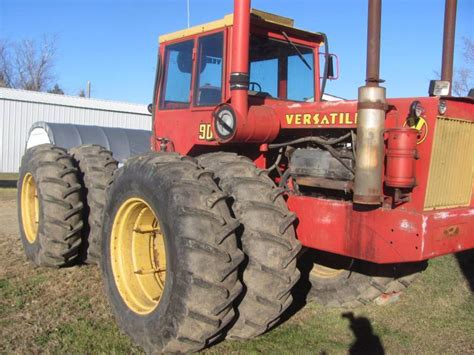 Versatile 900 Tractor Thunder Auctions 36 K Bid