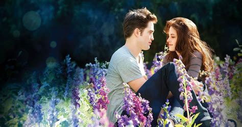 The series by stephenie meyer follows the life of a. Twilight: Fan Favorite Cullen Family Members, Ranked | ScreenRant