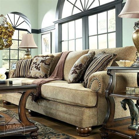 It includes one loveseat one sofa and one armchair. inspiredetail.com | Traditional living room furniture ...