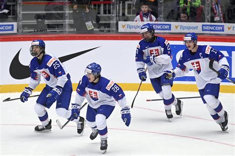 Sekce hokej online na livesport.cz poskytuje průběžné (live) hokejové výsledky ms v hokeji 2021 a pro více než 100 hokej. ONLINE: Slovensko - Kanada (MS hokej do 20 rokov 2020 ...