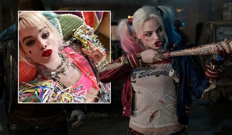 Margot robbie adeta yıldız olmak için doğmuş. First Look At Margot Robbie In New Harley Quinn Costume