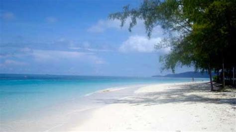 Top 10 Most Beautiful Beaches In The World Stylecaster