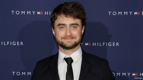 After graduating, young doctor dani starts working at a hospital. WATCH: Daniel Radcliffe Dodges THAT Question When ...
