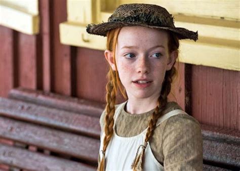 In season 3 of anne with an e, anne (amybeth mcnulty) turns 16 and hungers to learn more about her birth parents. Netflix's Anne With an E, reviewed.