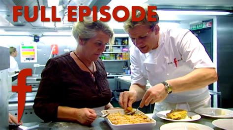 Gordon Ramsay Has A Cook Off Against His Mother The F Word Youtube