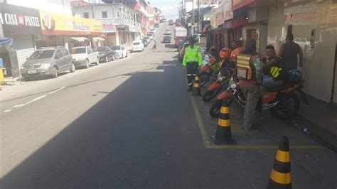 Prefeitura Retira Sinalização Irregular De Trânsito Em Avenidas Da Zona Leste Central De