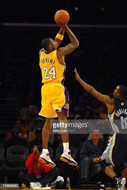 Kobe Bryant Shooting Photos And Premium High Res Pictures Getty Images
