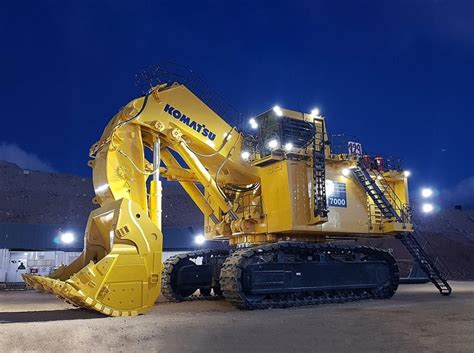 Largest Cat Excavator In The World Cat Meme Stock Pictures And Photos