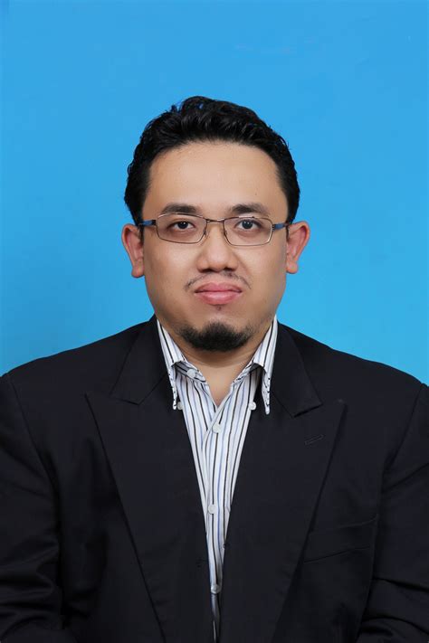 Hi, i'm hafiz, your preferred mobile app & website developer. Amirul Hafiz Mohd Nasir | Faculty of Economics and Management