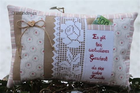Meine beste freundin heiratet am samstag und ich bin noch immer auf der suche nach einem schönen spruch für die glückwunschkarte. Kissen Shabby Chic Freundin - Spruch Landhaus | Kissen freund, Shabby, Geschenk beste freundin