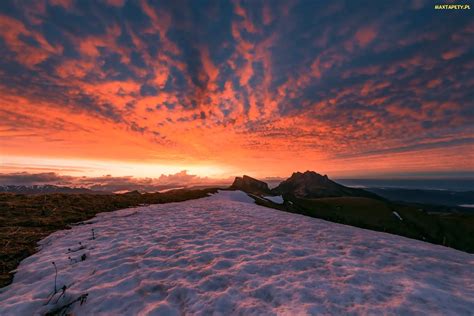 Tapety Zdjęcia Zachód Słońca Chmury Góry Niebo Śnieg