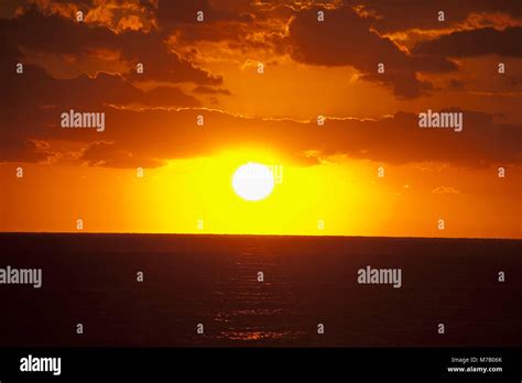 Sunset Over The Ocean Miami Beach Florida Usa Stock Photo Alamy