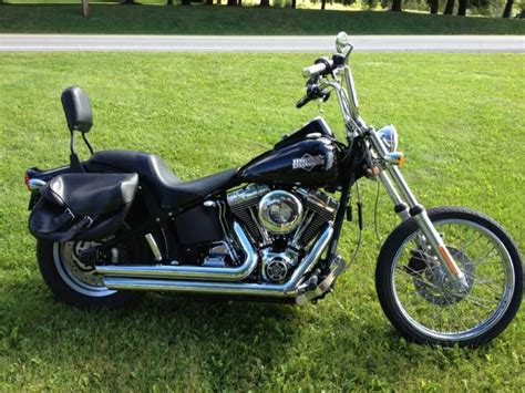 One glimpse of a night train® approaching is enough to send shivers up your spine. Buy 2005 Harley-Davidson FXSTBI Softail Night Train on ...