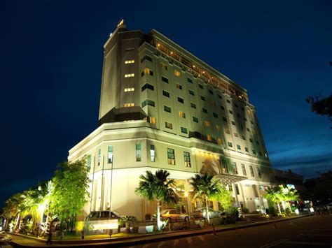 Attractions near alor setar tower: Discover Kedah : Star City Hotel Alor Setar - Ana Suhana