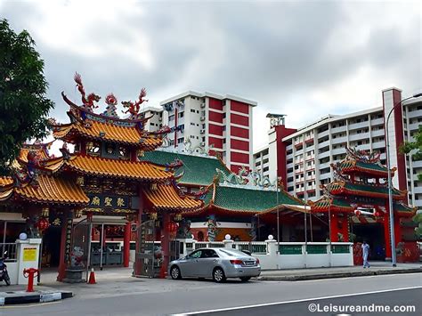 Revered by taoists and confucians, it. Chu Sheng Temple - Ang Mo Kio ,Singapore #VantagePoint ...