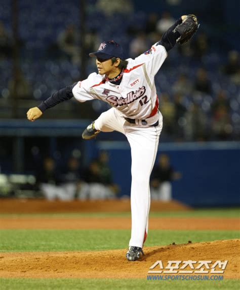 손흥민 고화질 사진 / 배경화면 (2) (0) 2019.06.14: 그래도, 김광현 피칭폼은 야구의 로망이다