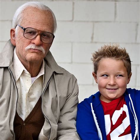 ‘jackass Presents Bad Grandpa’ Live Twitter Viewing Party With Johnny Knoxville Grandpa Movie