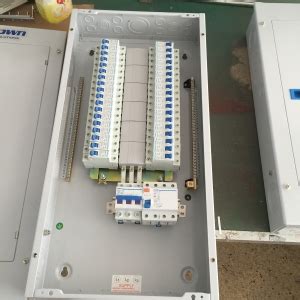 Three phase to single phase energy meter wiring diagram. din rail type three phase distribution board ...