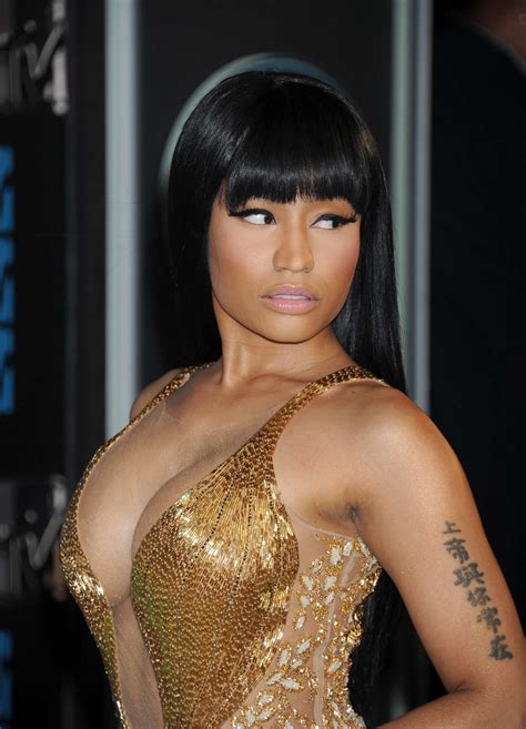Nicki Minaj Show Off Her Booty At Mtv Video Music Awards Celeb Donut