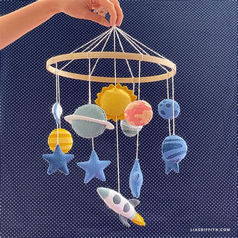 Felt Outer Space Mobile Diy Template And Tutorial Lia Griffith