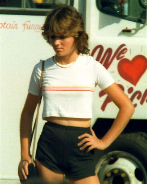 Vintage Everyday 80s Young Fashion In The Us 29 Color Photos Of American Teen Girls During