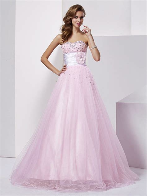 10 Tips To Help You Choose A Perfect Prom Dress Vogueneer