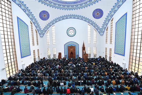 Tabloda yer alan dolmadı ifadesi ilgili programa kontenjanından daha az öğrenci yerleştiği için taban puanı ve. Diyanet İşleri Başkanı Erbaş, Erzincan Binali Yıldırım ...