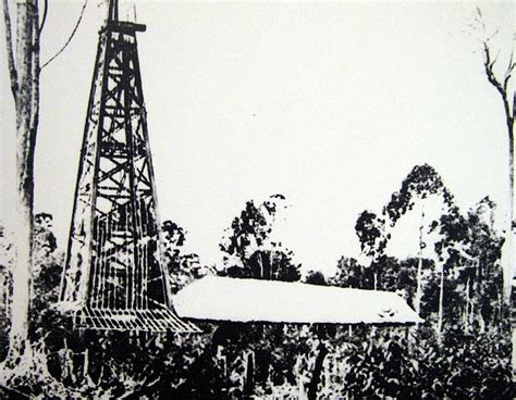Miri's very first oil well, affectionately known as the 'grand old lady' is a historic monument and a place of interest on top of canada hill. File:The first oil rig in Miri (Grand Old Lady).JPG - 維基百科 ...