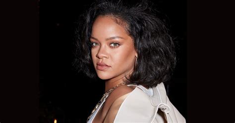 6 Ways Rihanna Spends Her 600 Million Fortune Therichest