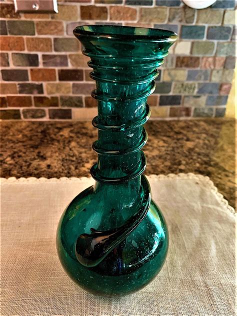 Hand Blown Emerald Green Art Glass Vase W Twisted Glass Around Etsy Glass Art Green Art