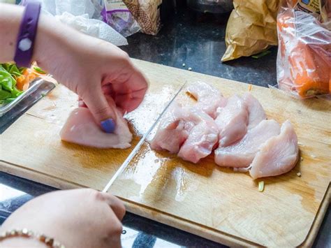 Chicken is one of the most widely consumed products on the market and one of the riskiest if not handled correctly. How Long Does Chicken Last in the Fridge? | Frozen chicken ...