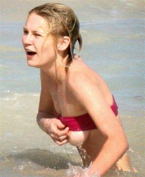 Kirsten Dunst Bikini Oops On The Beach