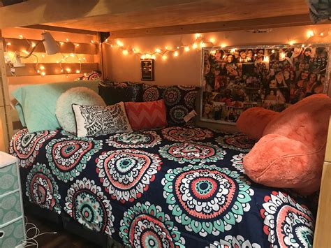 Disney Themed Dorm Decor At Walnut Hill College Teen Vogue