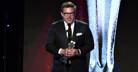 Back in the kitchen, the kids must prepare and present their final dishes, while their sizzle reels are played back to the mentors food network star kids • epizoda 6. Meet Tyler Florence's Kids and Wife: Details on the Food ...