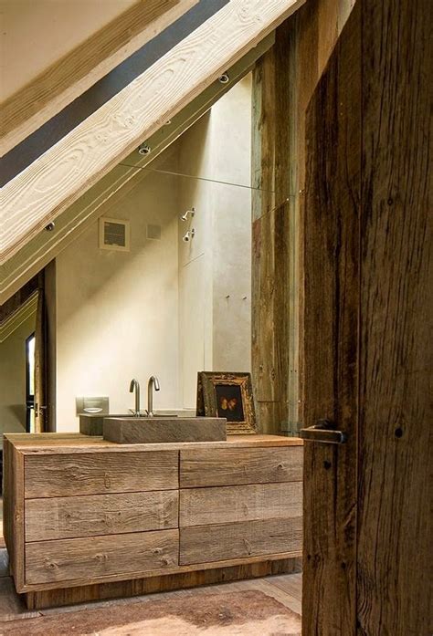 Como su nombre indica, estos muebles son muebles anclados a la pared por lo que se puede limpiar cómodamente bajo ellos y además son excelentes para cuartos de baño con poco espacio. 🥇 30 ideas de decoración para baños rústicos pequeños 2021