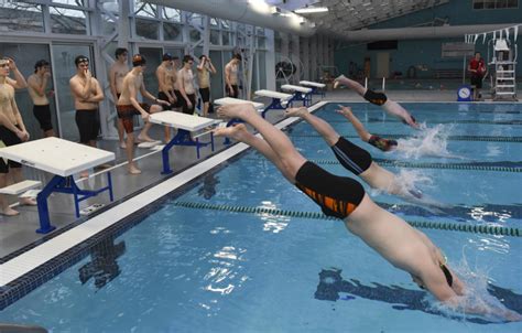 Battle Ground Prairie Co Op Boys Swimming Team Grows In 2nd Year The