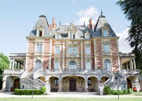 The Glorious And Distinctive History Of The Best French Châteaux