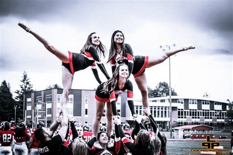 Wou Cheer 2013 14 College Pyramid Louie Paul Photography