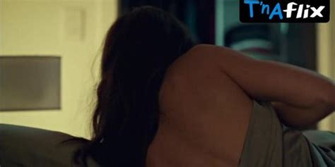 tatiana maslany butt scene in orphan black