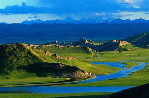 The Unspoilt Mountain Landscapes Of Xinjiang Tianshanvon Fotopedia