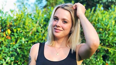 anne wünsche | Promiflash.de