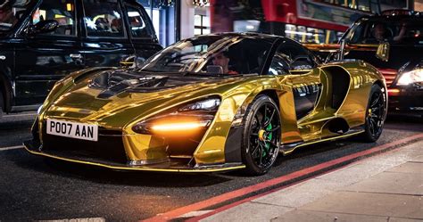 Gold Chrome Mclaren Supercar Draws Public Attention At Night