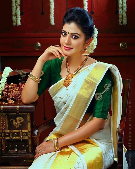 Onam Saree Kasavu Saree Beautiful Saree Beautiful Indian Actress Malayali Bride Kerala