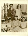 Robert Young wife Betty Henderson and family 1949 vintage press photo ...