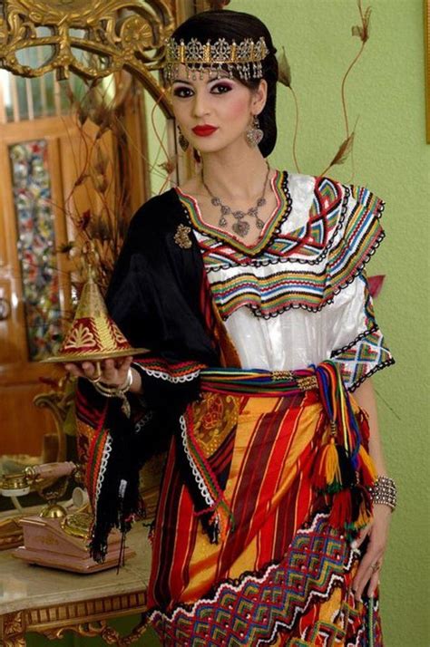 Algerian Fashion Berber Dress En 2019 Robe Traditionnelle Algérienne